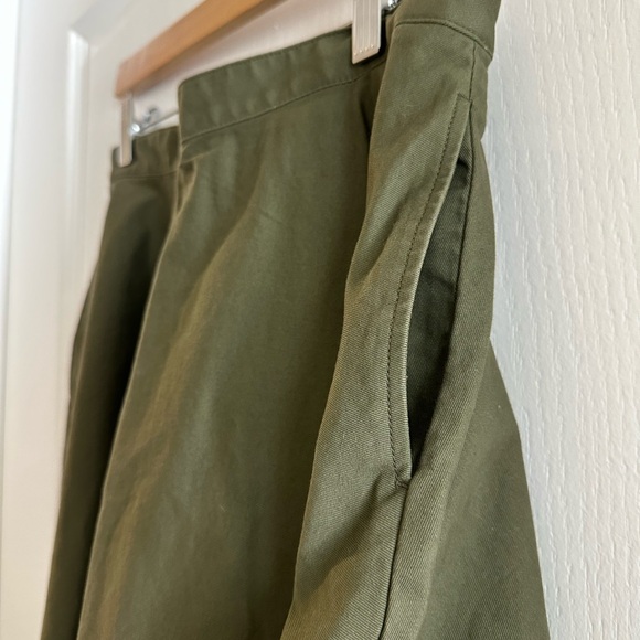 [UNIQLO] Khaki A-Line Skirt - Picture 4 of 5